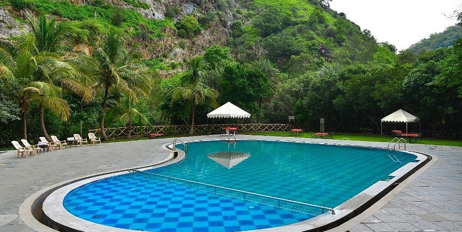 Garden Luxury Suite Pool View